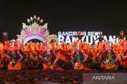 Bupati Ipuk: Pelestarian tradisi tak harus membatasi kreativitas