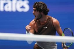 Alcaraz melaju ke perempat final Wina