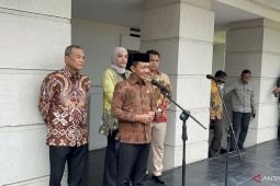 Menko Bahlil perintahkan Pertamina tambah kapal BBM ke Jatim-Bali