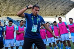 Bima Sakti: Persela tak gentar hadapi klub Liga 1 di League Cup