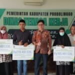 BPJS Ketenagakerjaan serahkan santunan korban karhutla Bromo