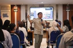 Kuliah umum Dirut LKBN ANTARA di Unitomo