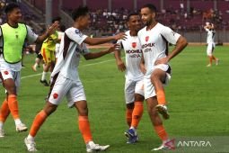 Persita bungkam tuan rumah Persik Kediri 5-1